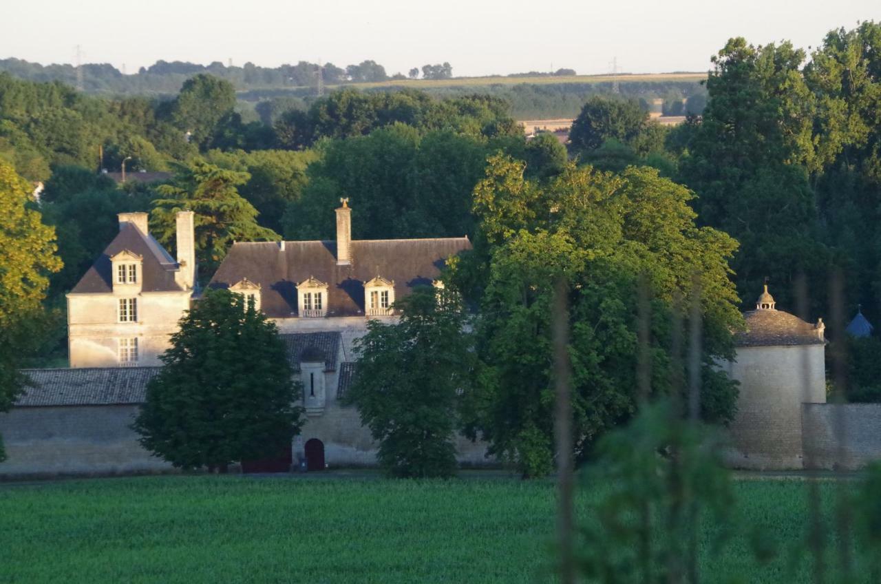 Au Grain D'Orge Villa Echire Kültér fotó